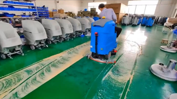 甘南2023年还在用人工的物业保洁不妨试试洗地机吧